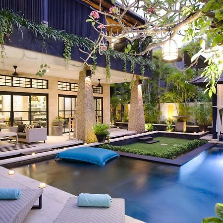 Amanputri Villa Seminyak  Luaran gambar