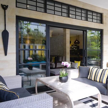 Amanputri Villa Seminyak  Luaran gambar