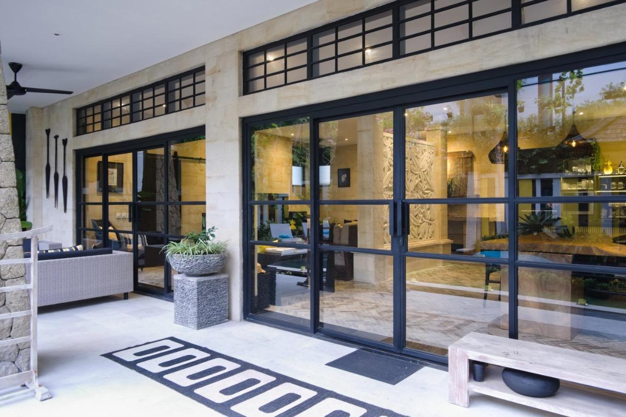 Amanputri Villa Seminyak  Luaran gambar