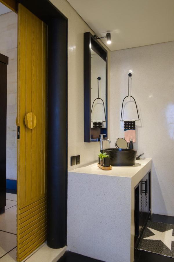 Amanputri Villa Seminyak  Luaran gambar
