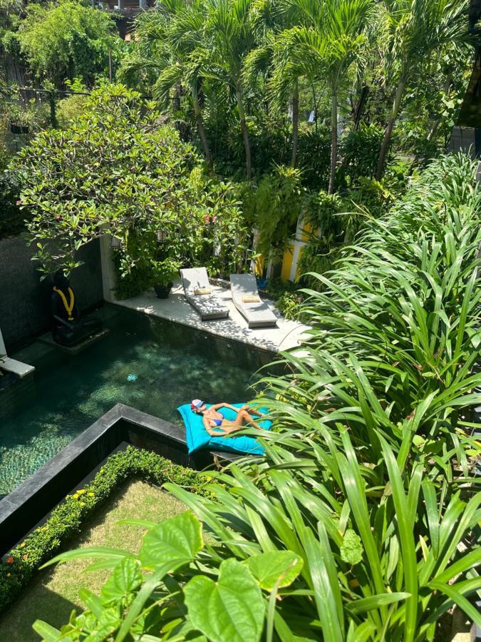 Amanputri Villa Seminyak  Luaran gambar