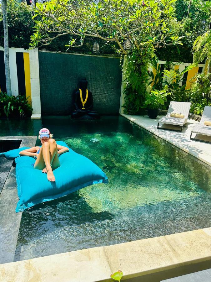 Amanputri Villa Seminyak  Luaran gambar